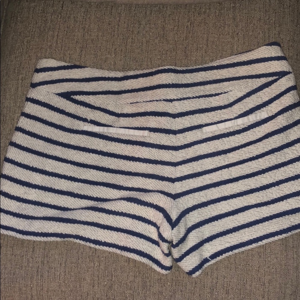 Loft Shorts - Picture 4 of 8